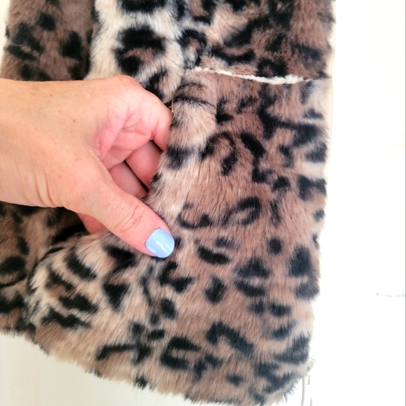 WIDGEON NORDSTROM FAUX FUR CHEETAH ANIMAL PRINT GIRLS VEST SIZE YOUTH SMALL - Picture 6 of 7
